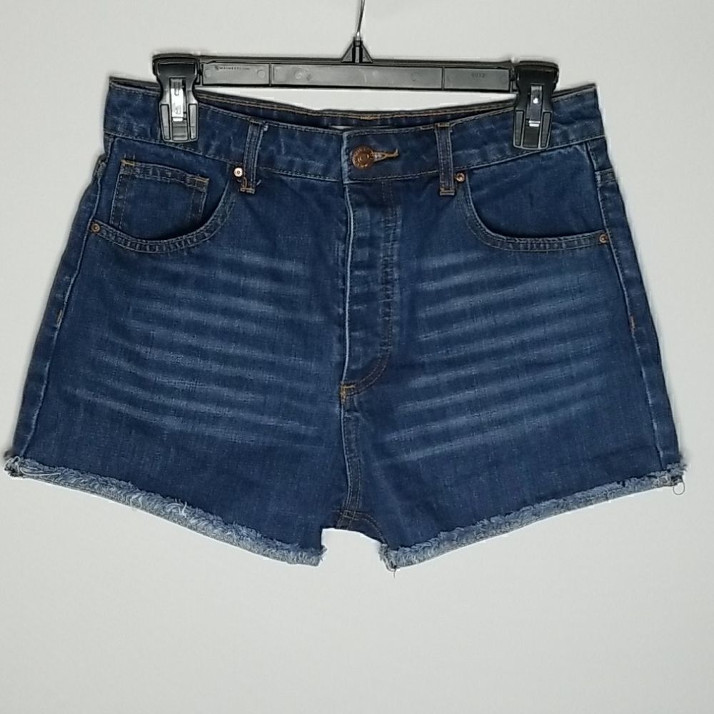 Forever 21 high rise denim shorts size 27